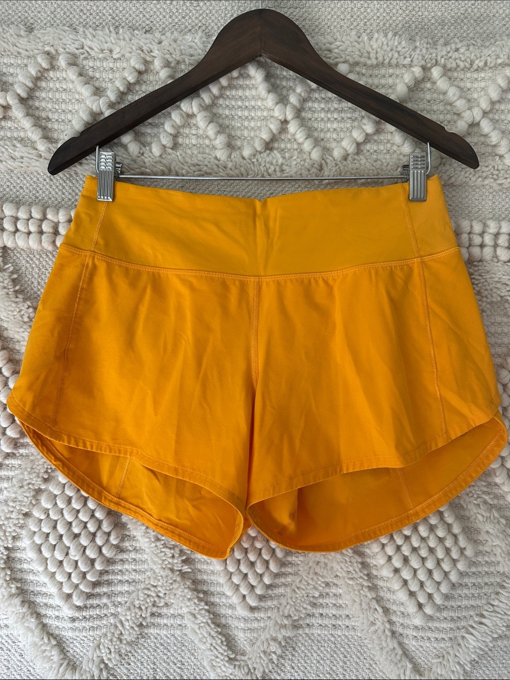 Lululemon Athletica Speed Up Shorts 4” inseam
